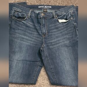 DKNY Jean Soho Straight. Size 12